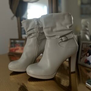 Bone Otis Booties sz 7 Winter Holiday Christmas